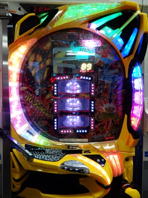 この面白さは“天”をも超える！？ A-gon新機種『CR RAIZINMAN』の大量